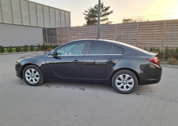 Opel Insignia cena 28900 przebieg: 290000, rok produkcji 2013 z Otwock małe 211